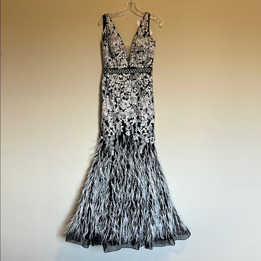 Black and White Tiered V-Neck Prom Gown